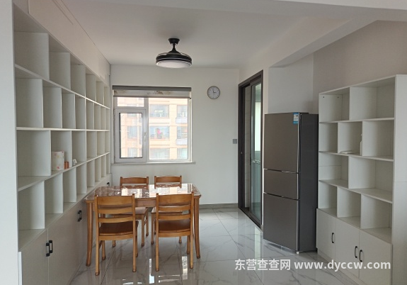 东城市一中南西湖水岸 别墅/复式